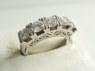 Pt900リング メレD1.03ct.jpg